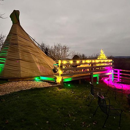 Burtree Country House, Tipi'S, Treehouse & Lodge & House Rooms With Hot Tubs In A Private Garden Thirsk Exteriér fotografie
