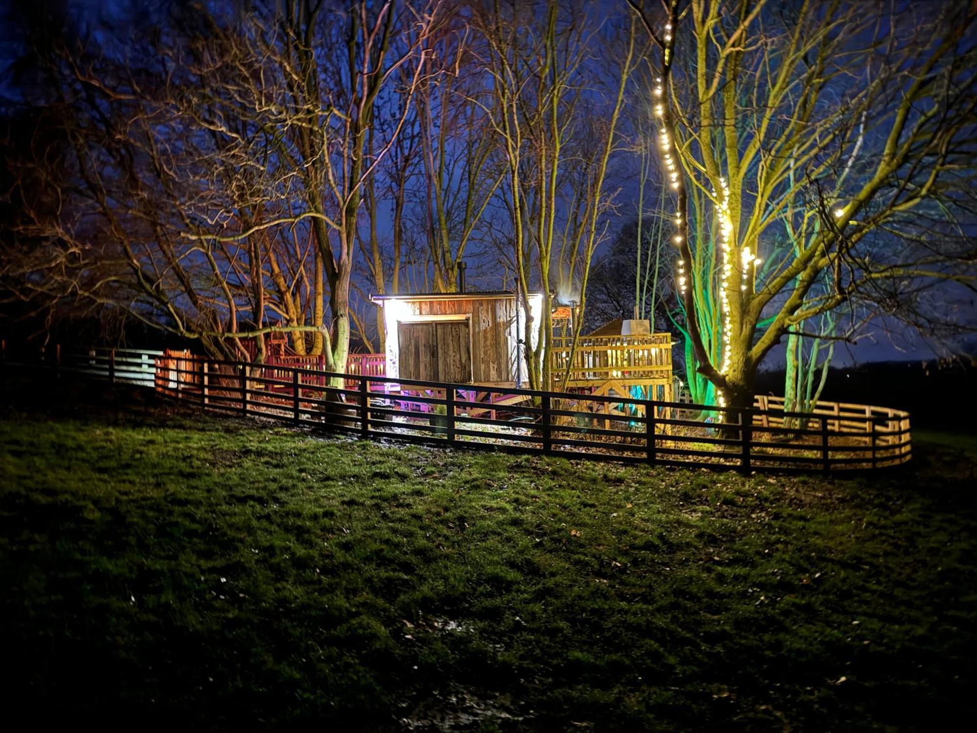 Burtree Country House, Tipi'S, Treehouse & Lodge & House Rooms With Hot Tubs In A Private Garden Thirsk Exteriér fotografie