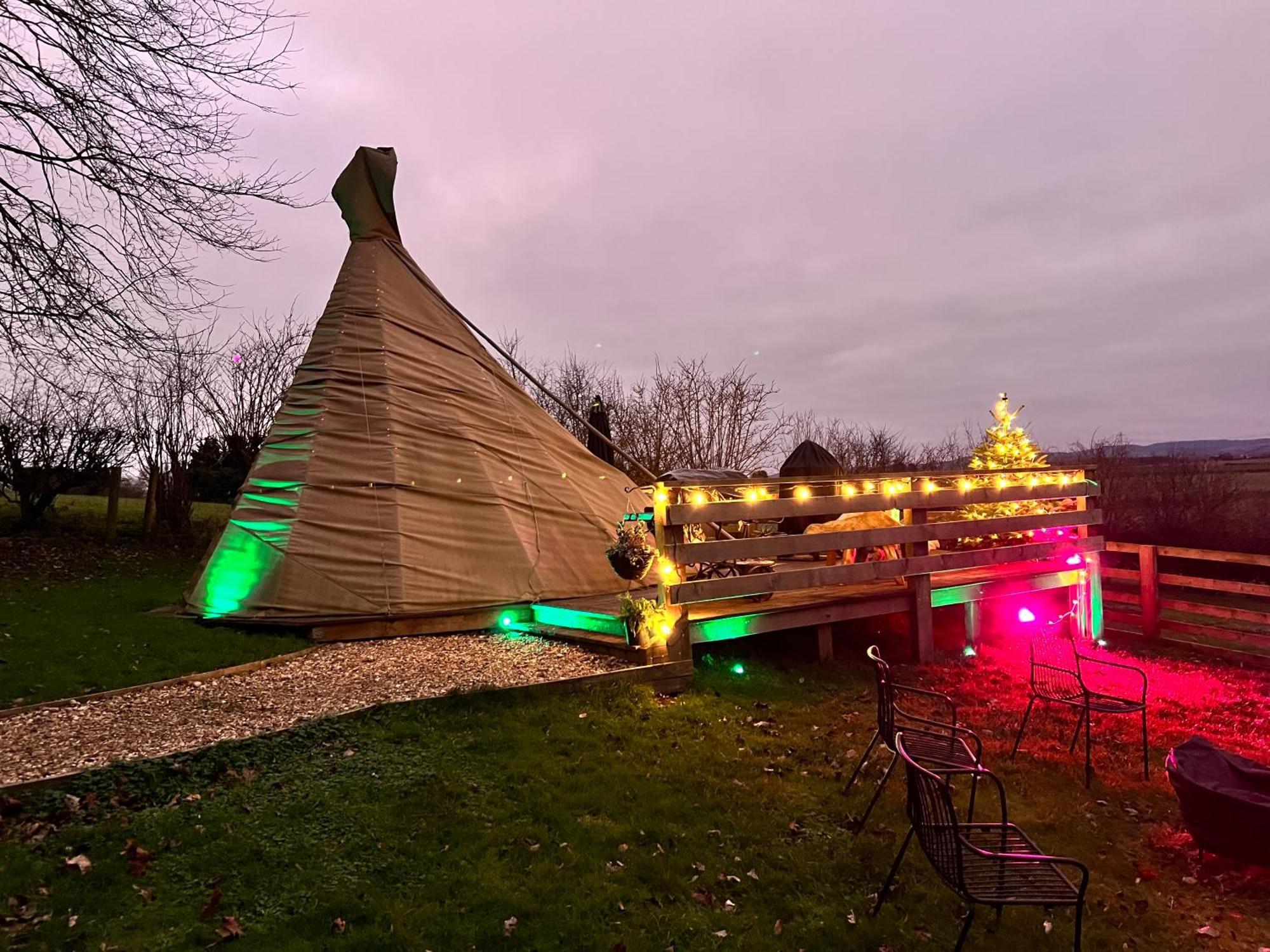 Burtree Country House, Tipi'S, Treehouse & Lodge & House Rooms With Hot Tubs In A Private Garden Thirsk Exteriér fotografie