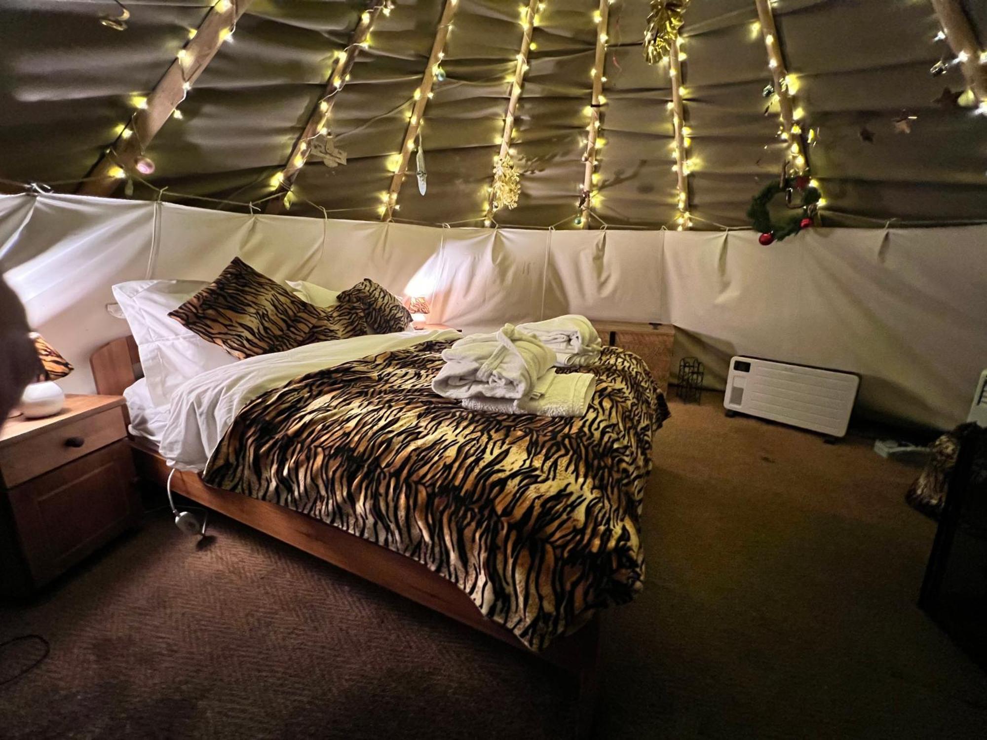 Burtree Country House, Tipi'S, Treehouse & Lodge & House Rooms With Hot Tubs In A Private Garden Thirsk Exteriér fotografie