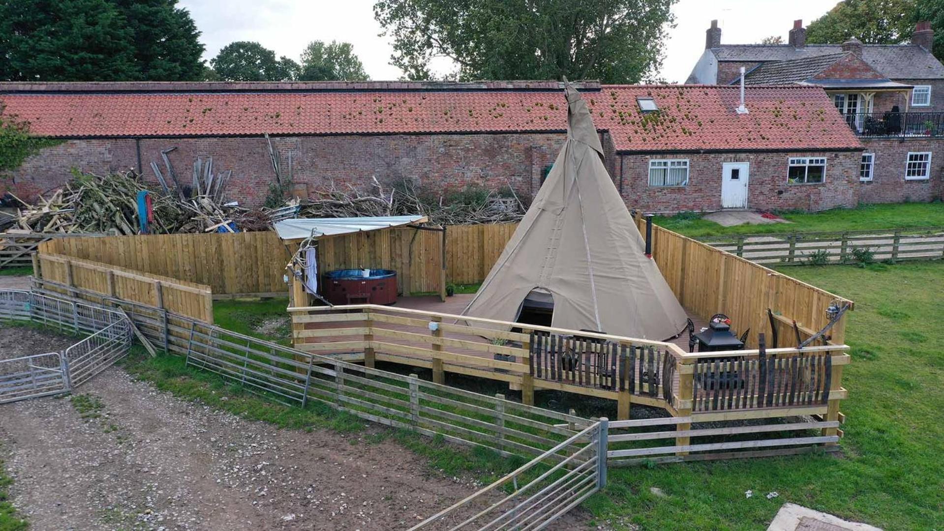 Burtree Country House, Tipi'S, Treehouse & Lodge & House Rooms With Hot Tubs In A Private Garden Thirsk Exteriér fotografie